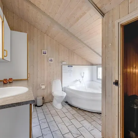 Tuure - From The Sea By Interhome Bjerregård