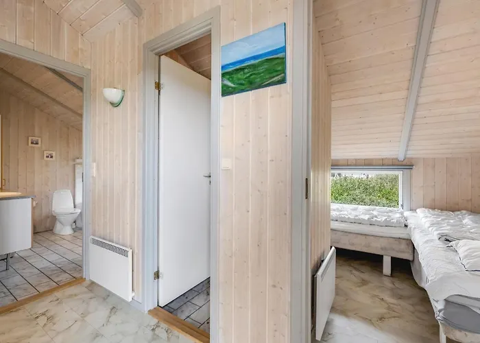 Tuure - From The Sea By Interhome *